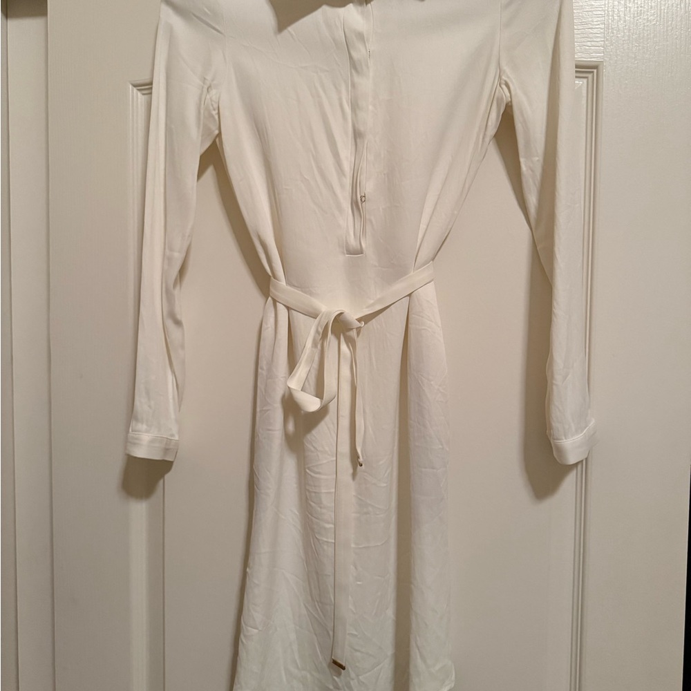 Elegant White Long Sleeve Dress
